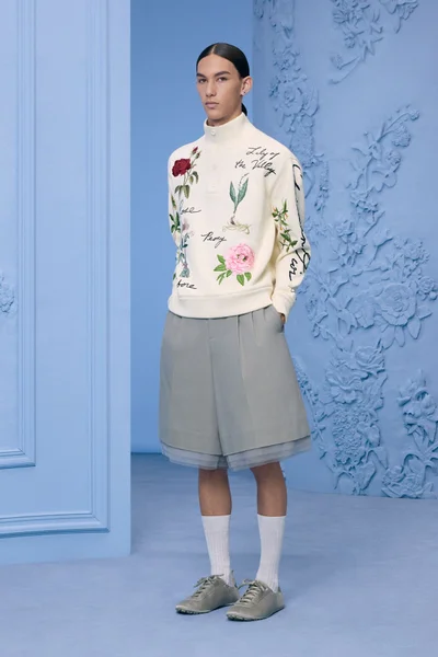 Look 18